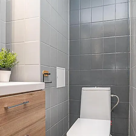Tondiraba Apartment *